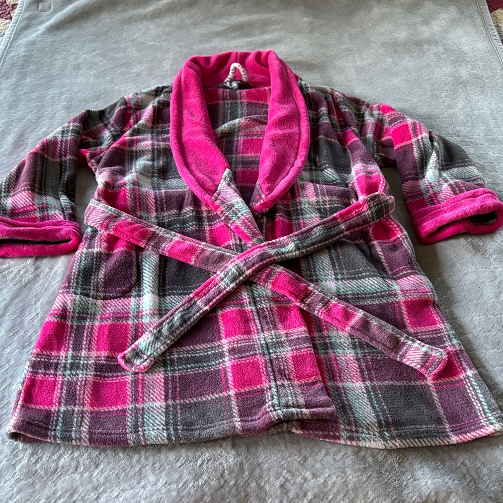 Ulta Beauty Pink and Gray Plaid Ladies Pajama Robe